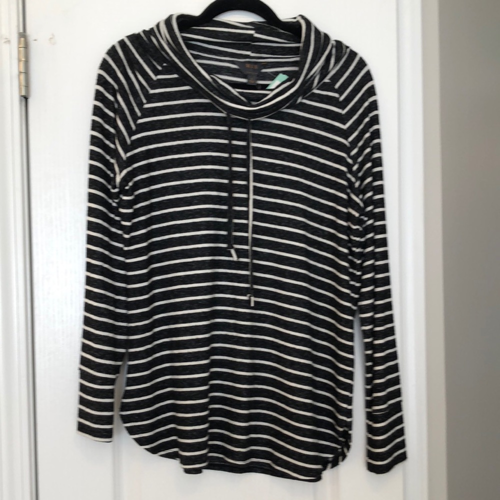 Mix By 41Hawthorn Top